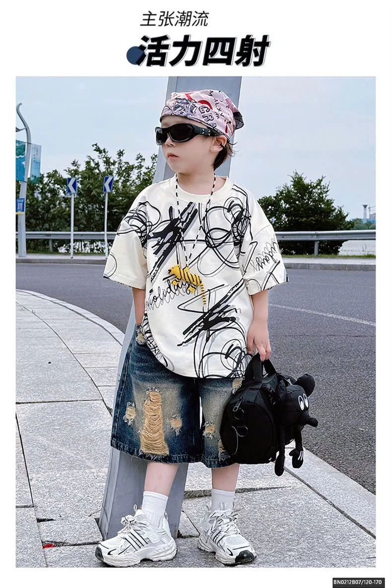 SÉT QUẦN SHORT JEAN RÁCH MIX ÁO THUN HỌA TIẾT