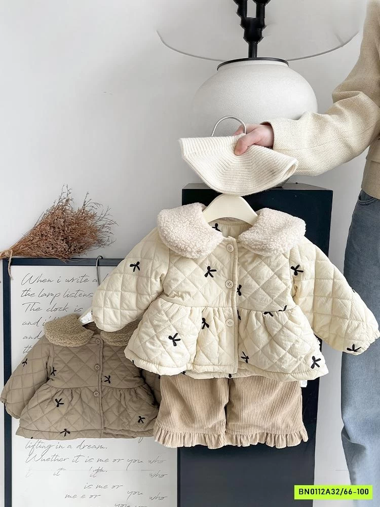 KHOÁC PHAO CỔ SEN THÊU NƠ LÓT LÔNG SZ NHÍ