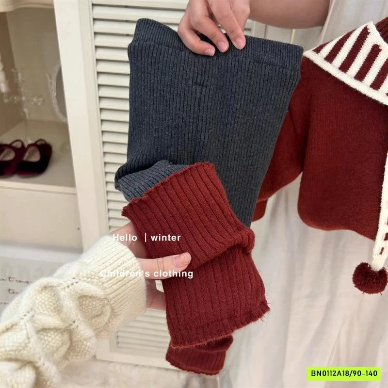 ÁO LEN ĐỎ KÈM KHĂN CHOÀNG MIX LEGGING