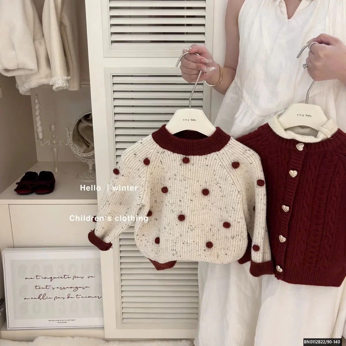 ÁO LEN QUẢ BÔNG ĐỎ