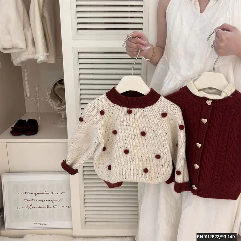 ÁO LEN QUẢ BÔNG ĐỎ