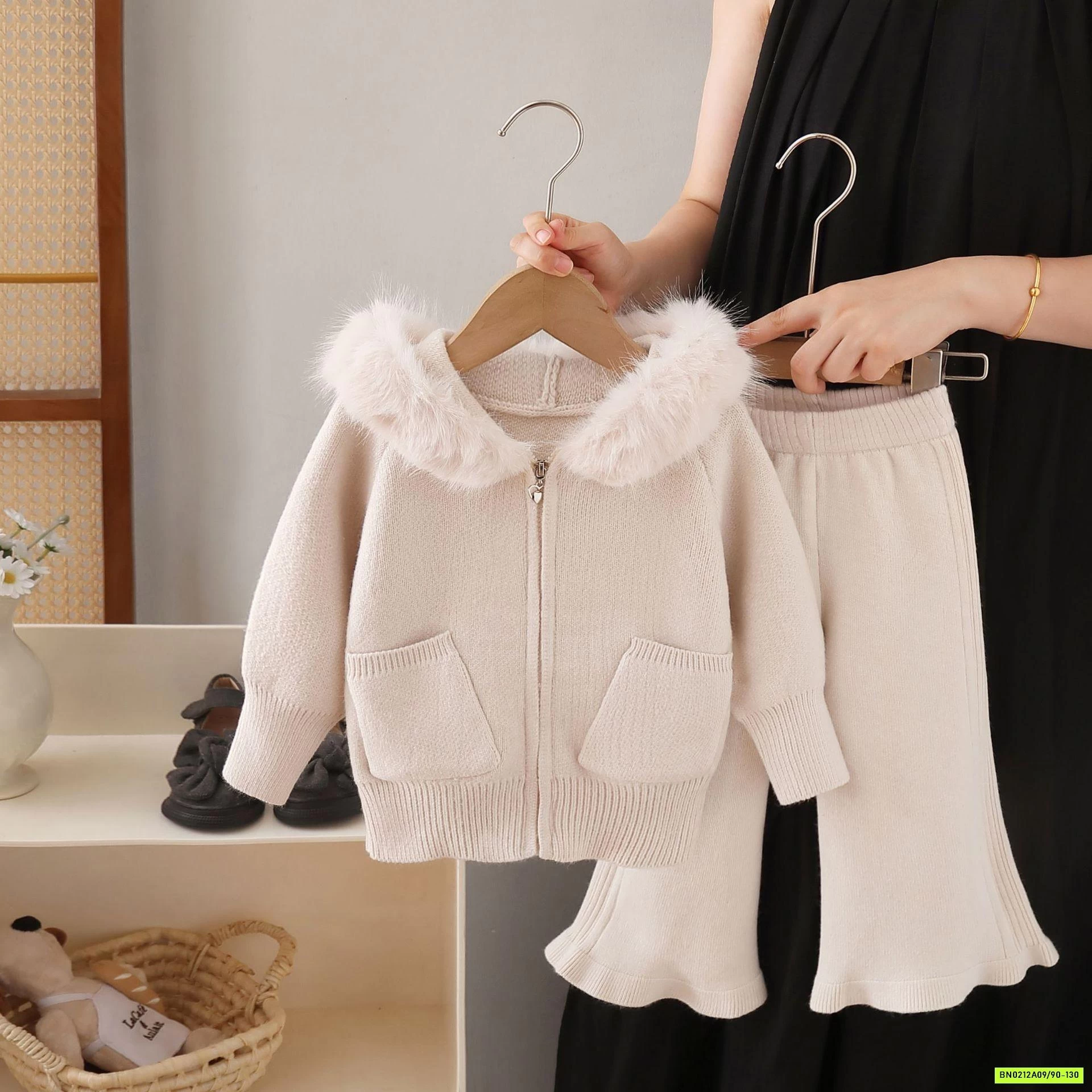 SÉT LEN ÁO KHOÁC PHỐI LÔNG