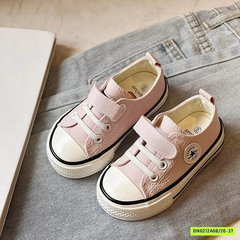 GIÀY THỂ THAO QUAI DÁN, MÀU XINH