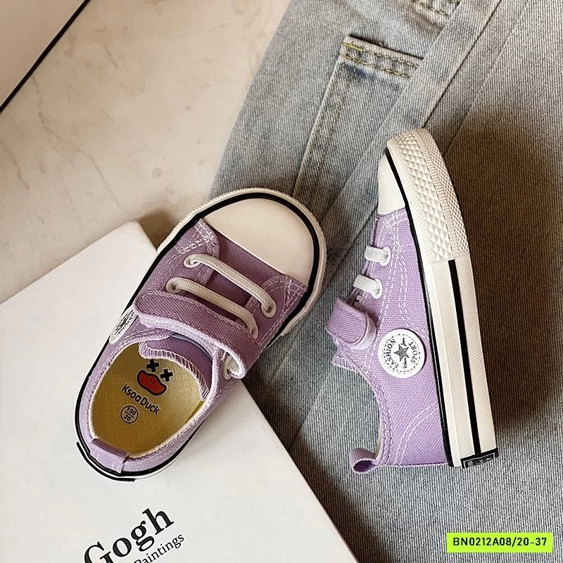 GIÀY THỂ THAO QUAI DÁN, MÀU XINH