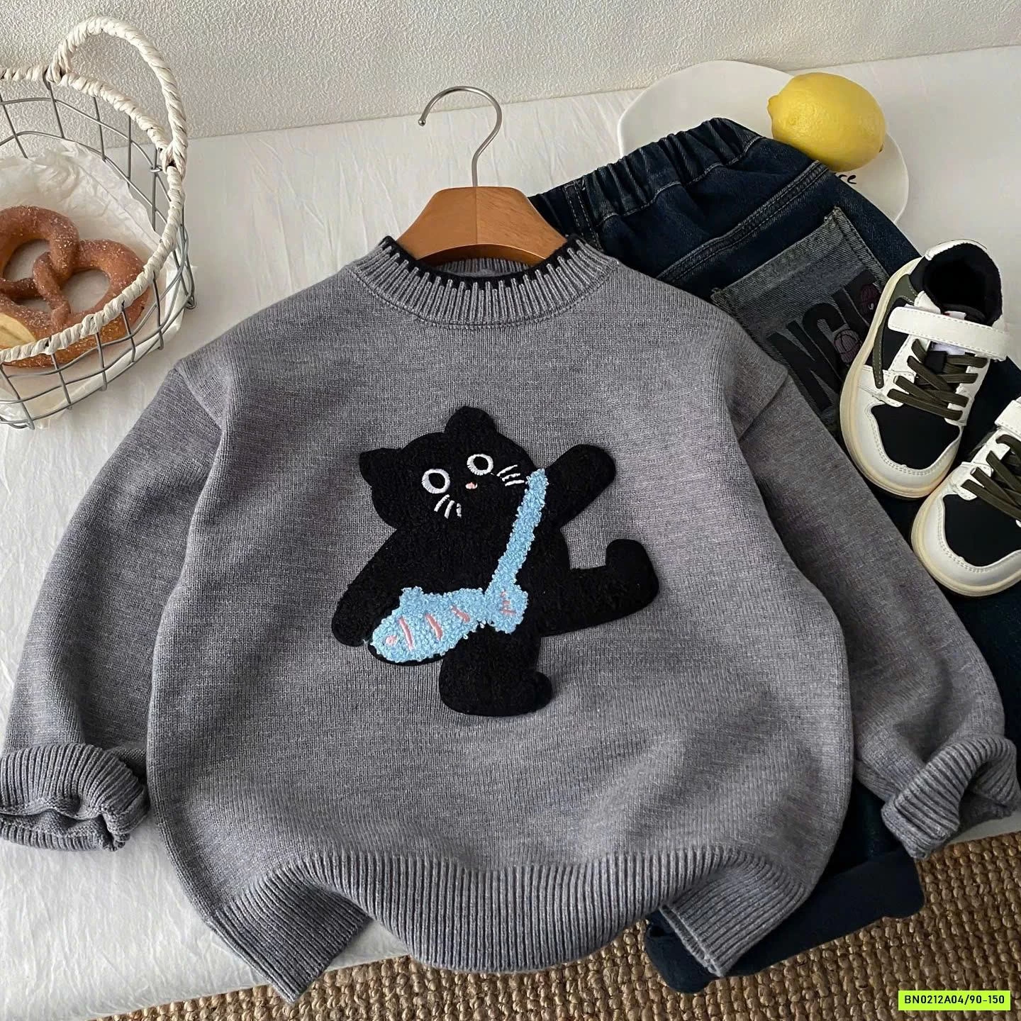 ÁO LEN XÁM THÊU MÈO