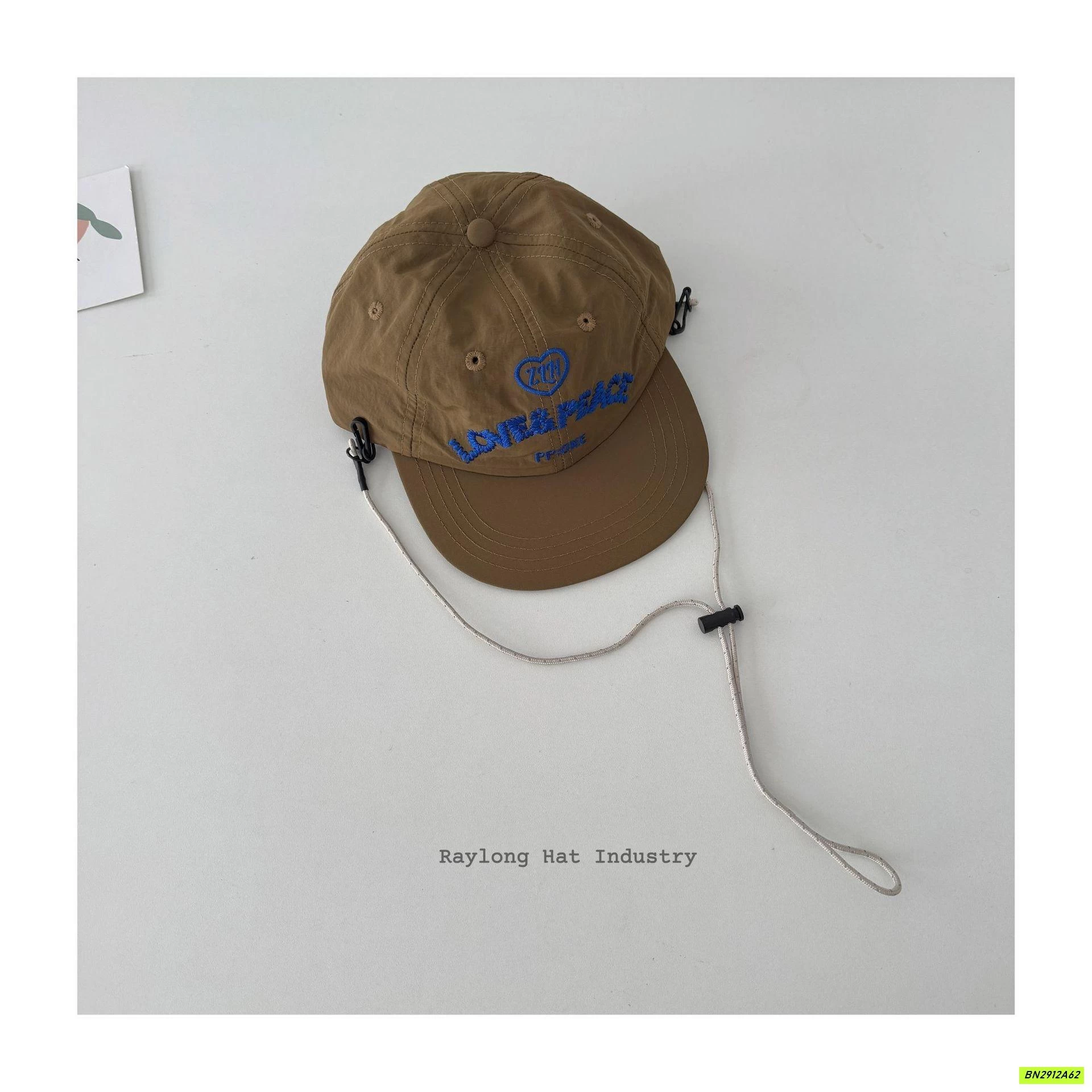 MŨ KẾT TÁN PHẲNG THÊU CHỮ