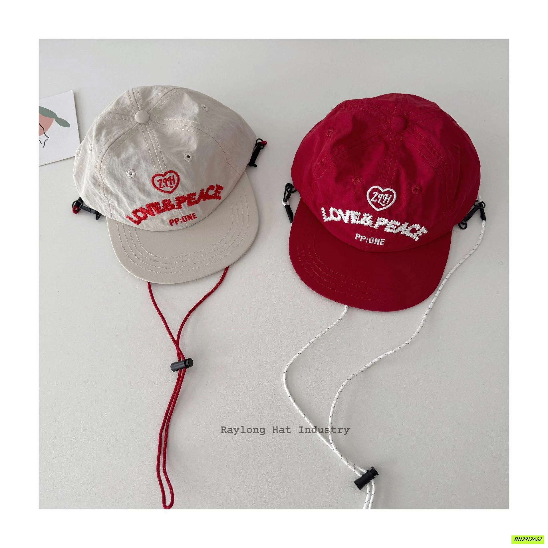 MŨ KẾT TÁN PHẲNG THÊU CHỮ