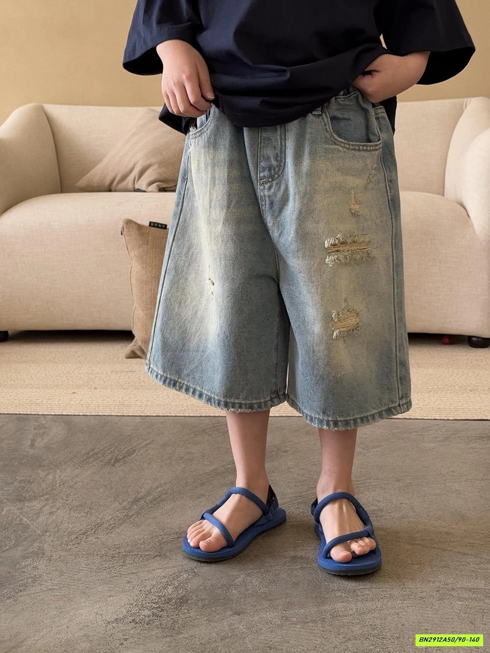 JEANS LỬNG RÁCH GỐI BẠC MÀU