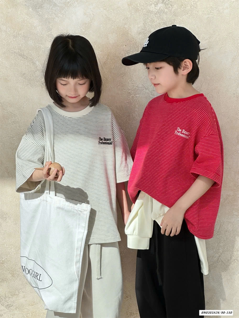 ÁO KẺ THÊU CHỮ NGỰC