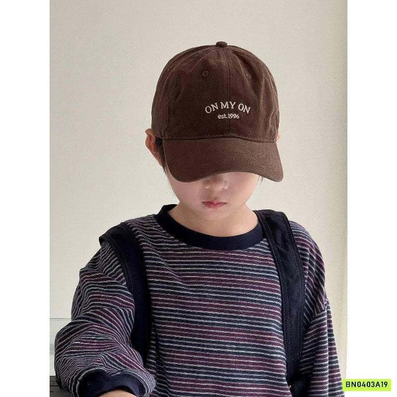 MŨ KẾT NÂU TÂY THÊU CHỮ