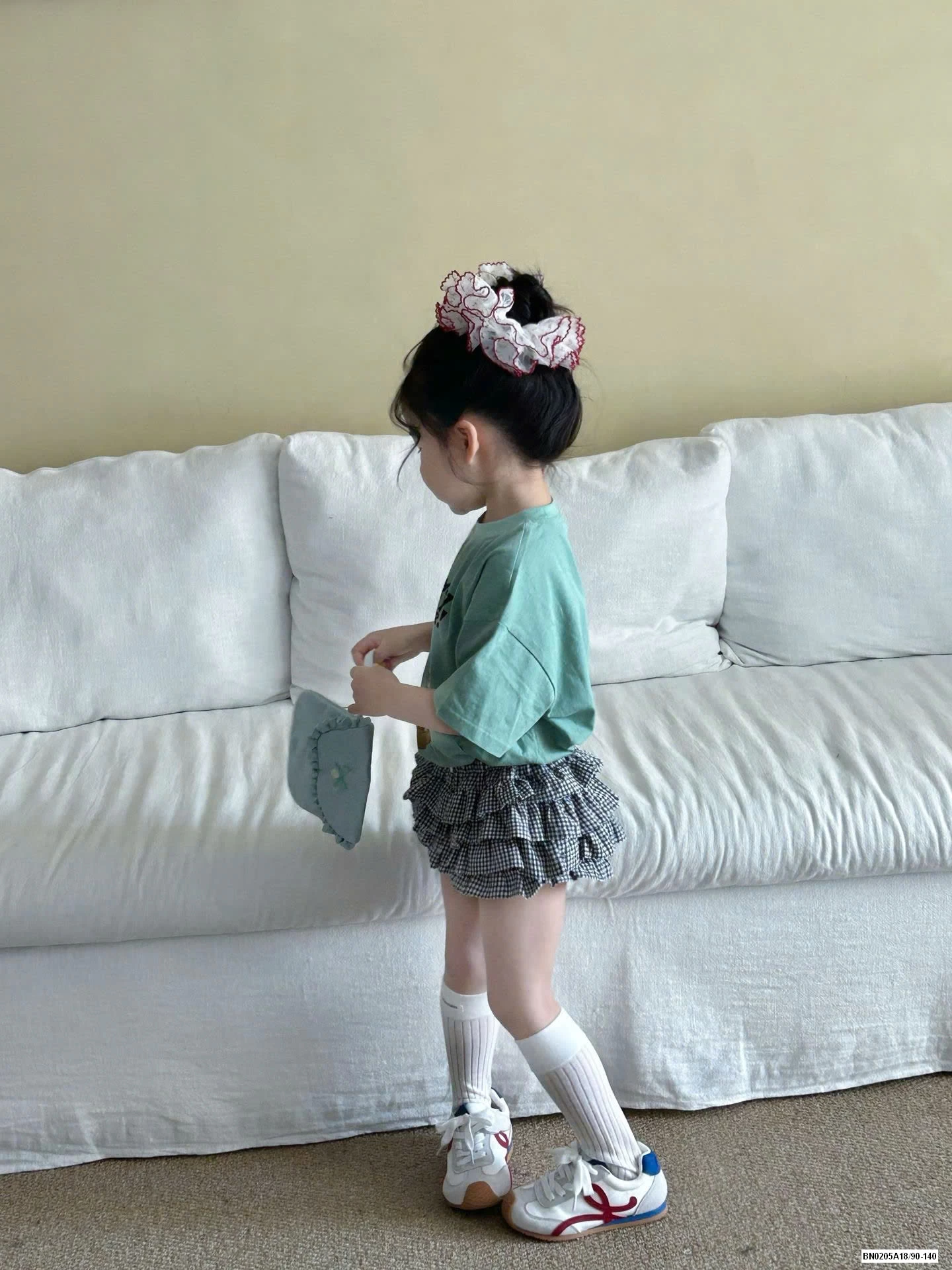 ÁO MICKEY MIX QUẦN VÁY CARO