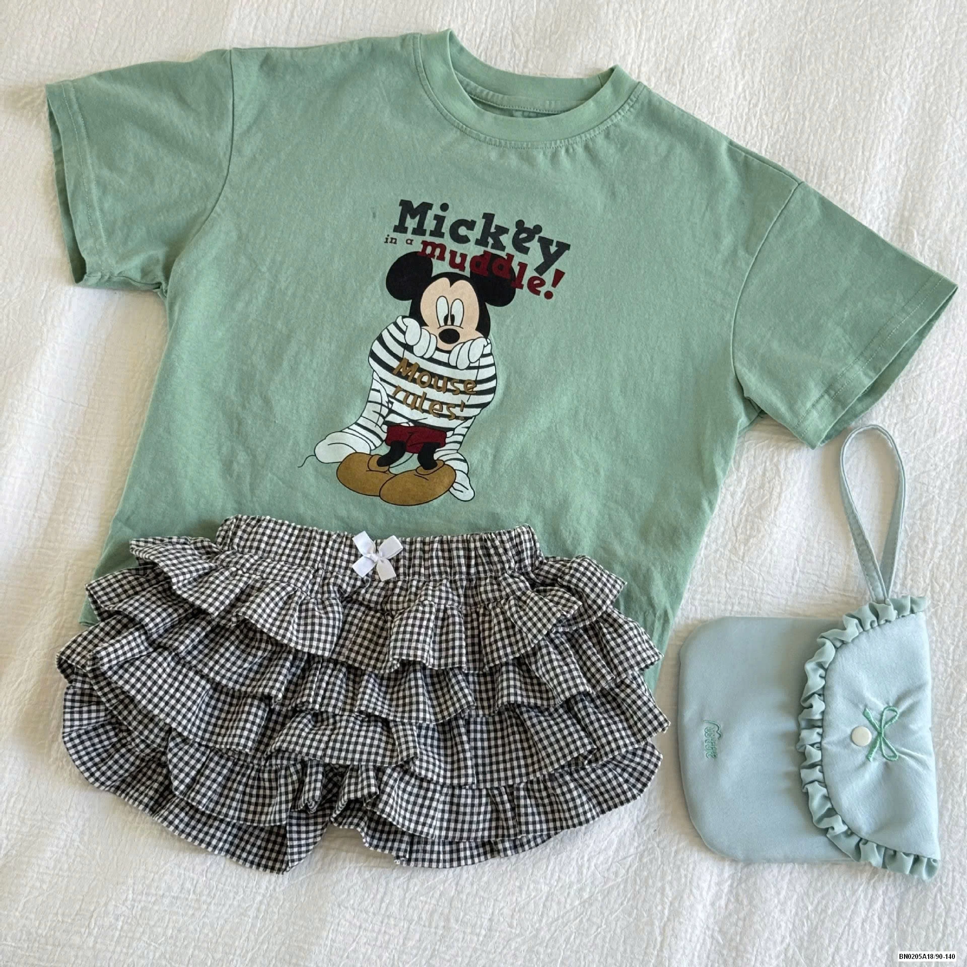 ÁO MICKEY MIX QUẦN VÁY CARO