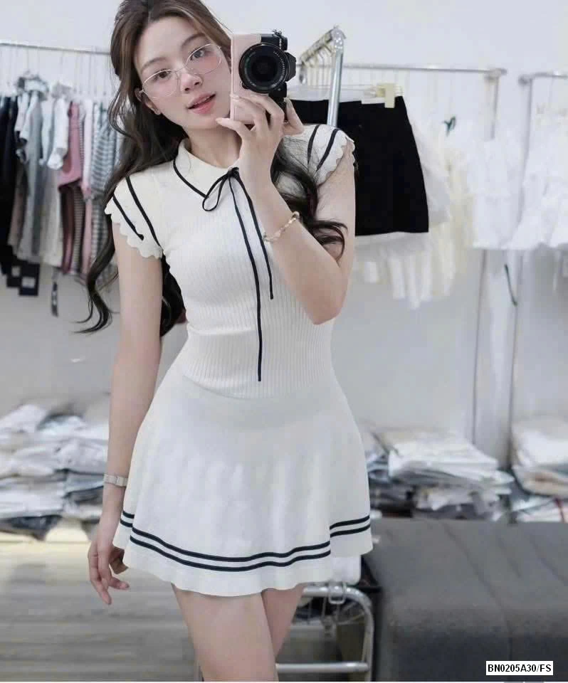 ĐẦM MONTOGHI PHỐI VIỀN WG.WE