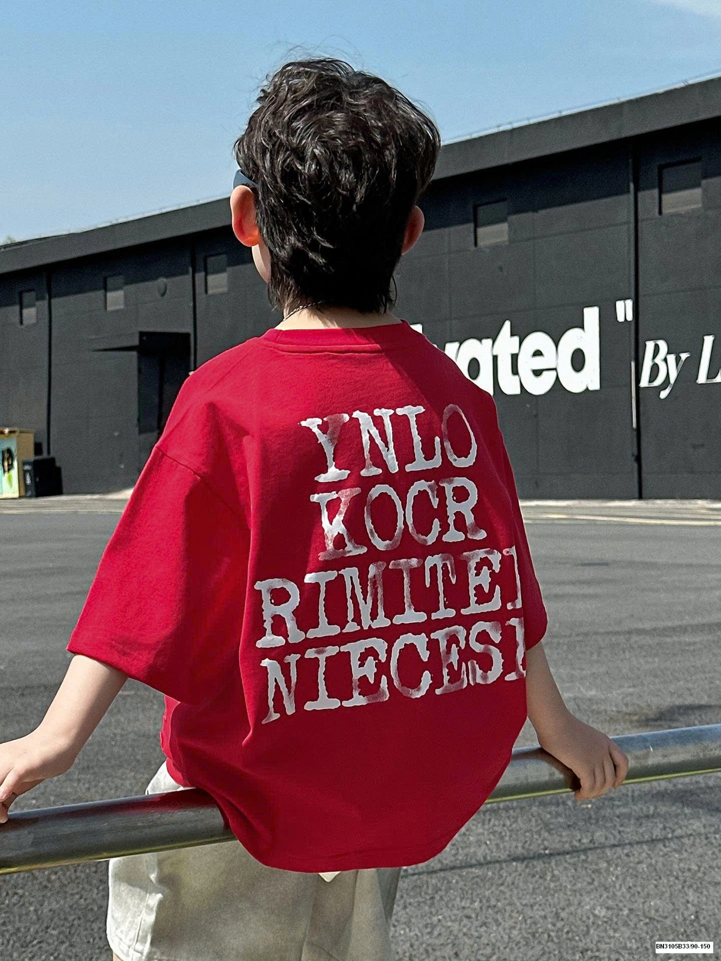 SÉT ÁO THUN ĐỎ QUẦN XÁM IN CHỮ