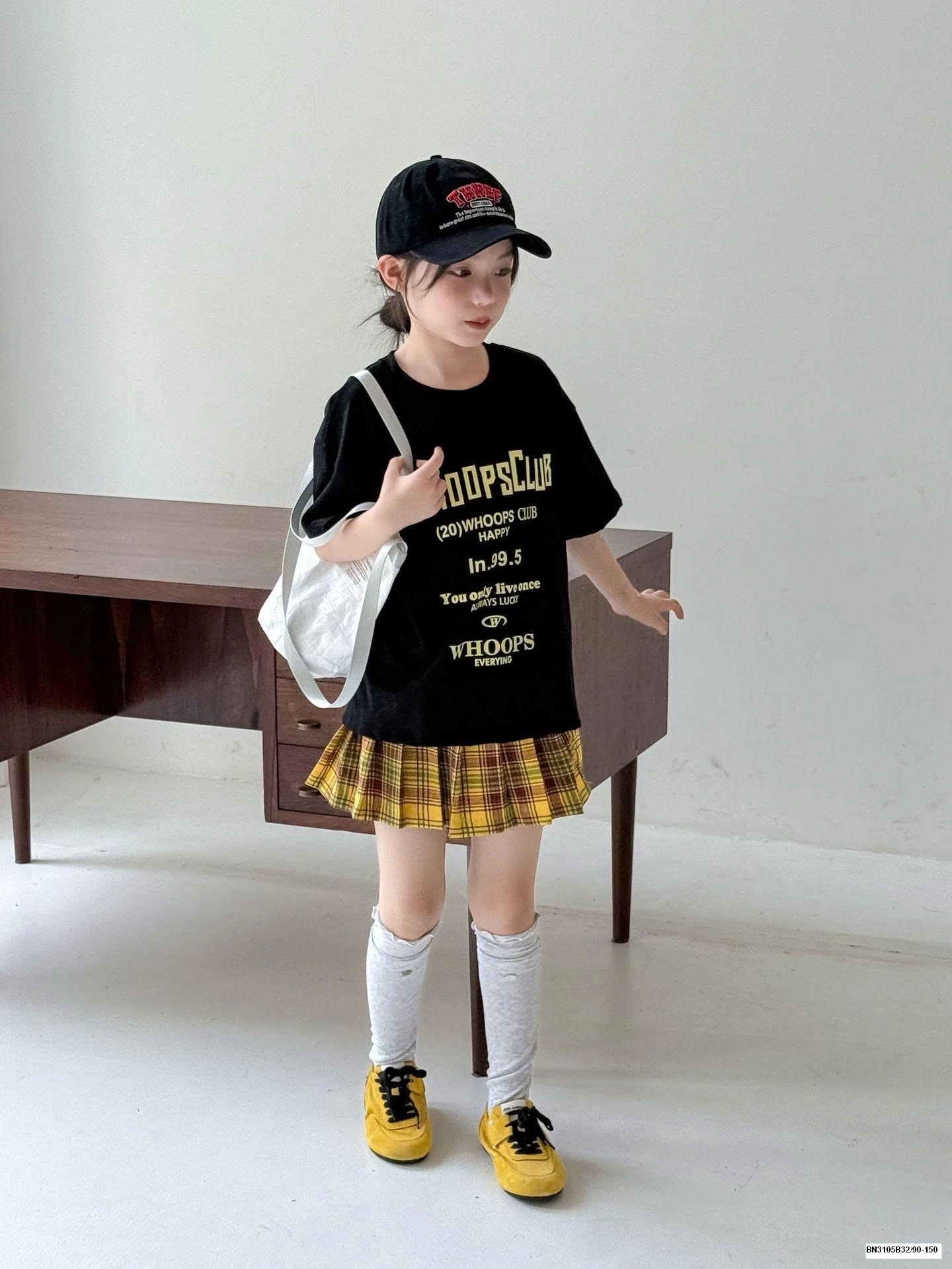 SET ÁO PHÔNG MIX CHÂN VÁY XẾP LY VÀNG