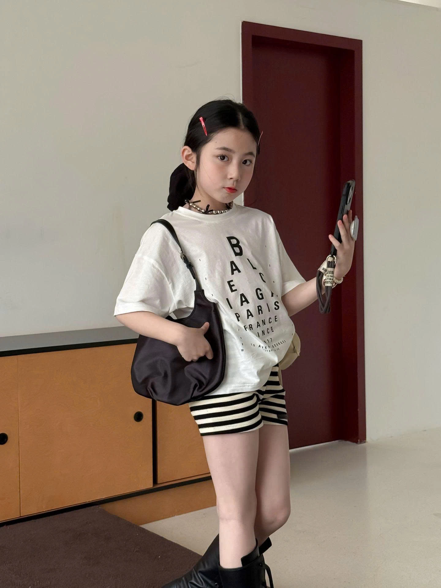 SET ÁO THUN CHỮ CÁI  QUẦN SHORT KẺ NGANG