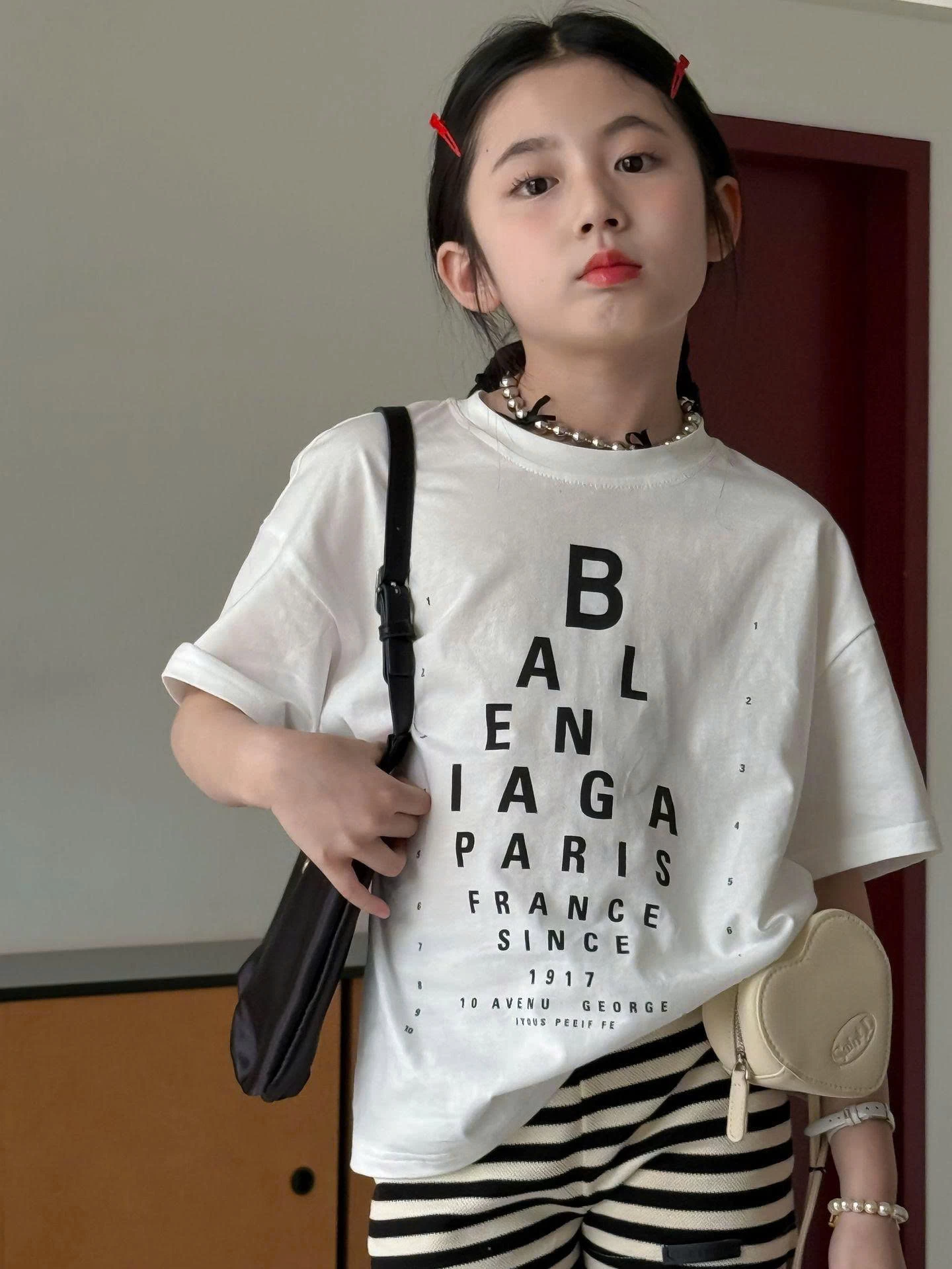 SET ÁO THUN CHỮ CÁI  QUẦN SHORT KẺ NGANG