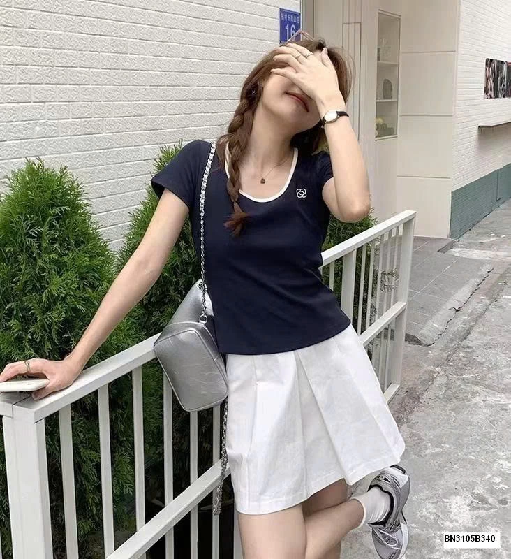 ÁO THUN LOGO HOA TRÀ  RS.STUDIO