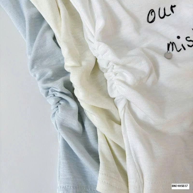 ÁO THUN IN CHỮ CỔ RỘNG  RS.STUDIO