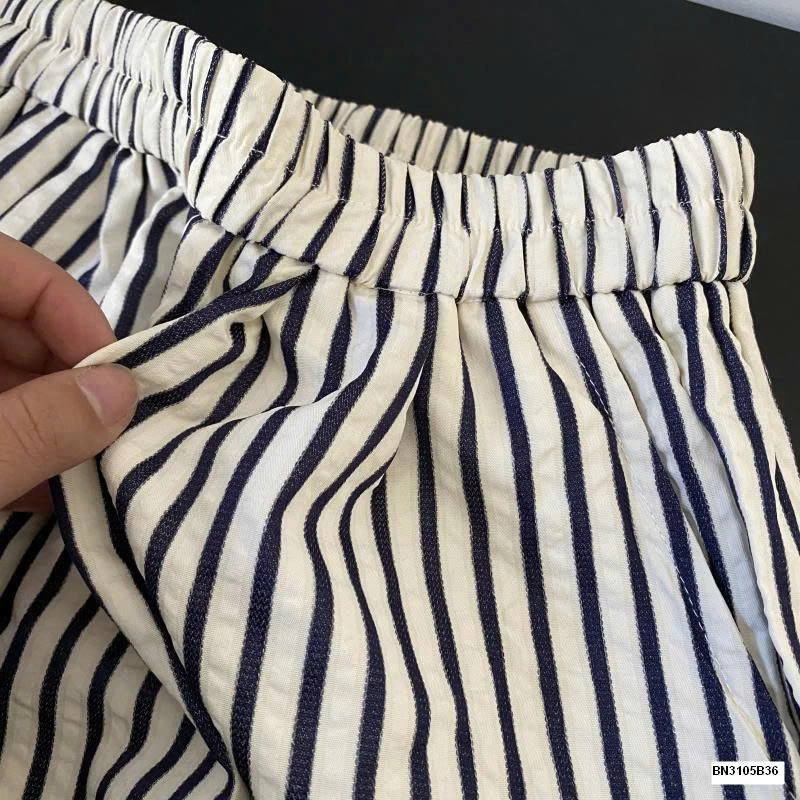 QUẦN KẺ SUỐNG RS.STUDIO