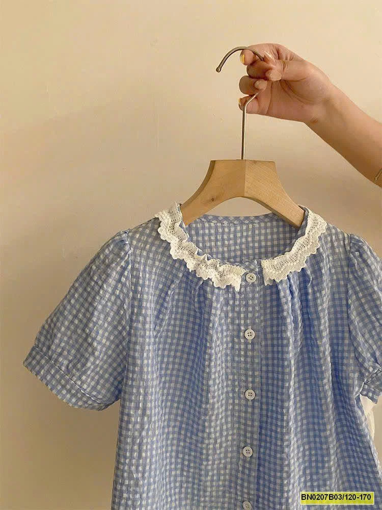 ÁO KẺ VIỀN REN PHỐI CHÂN VÁY DÁNG DÀI