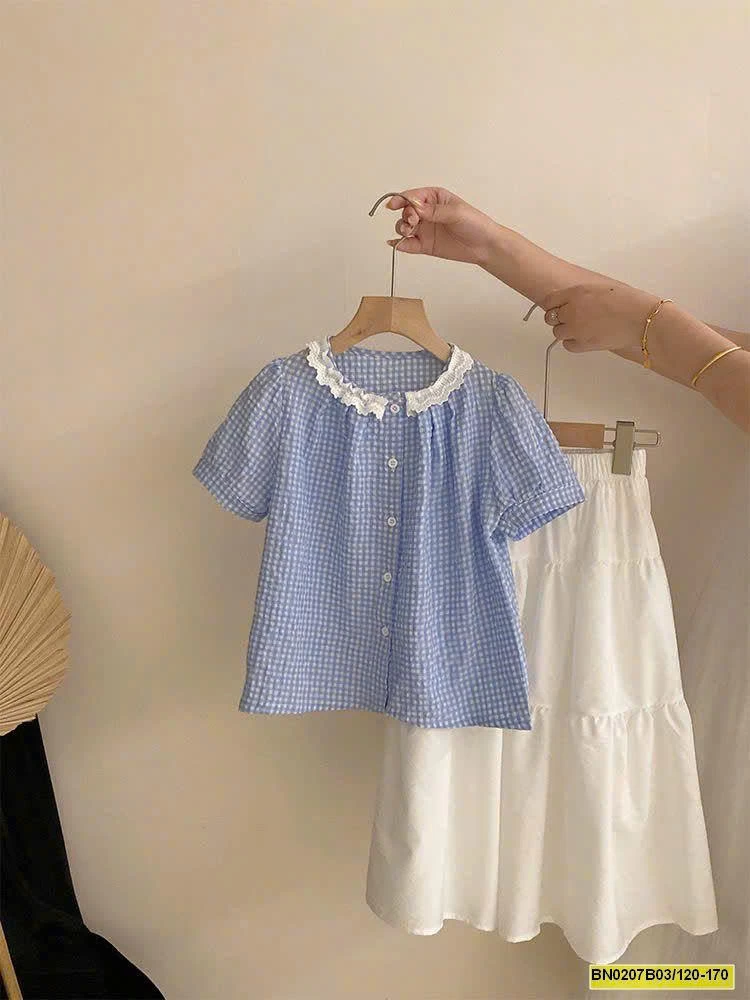 ÁO KẺ VIỀN REN PHỐI CHÂN VÁY DÁNG DÀI