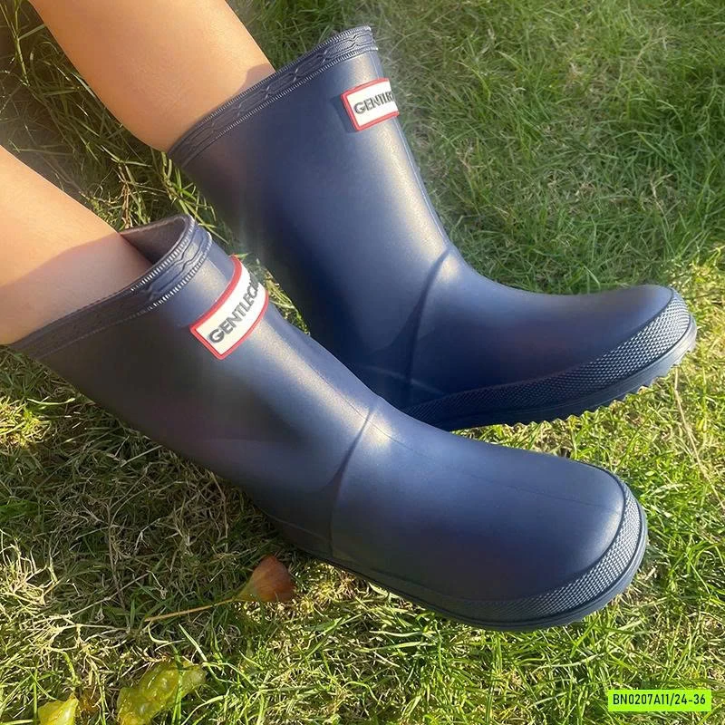 ỦNG ĐI MƯA CHỐNG TRƯỢT