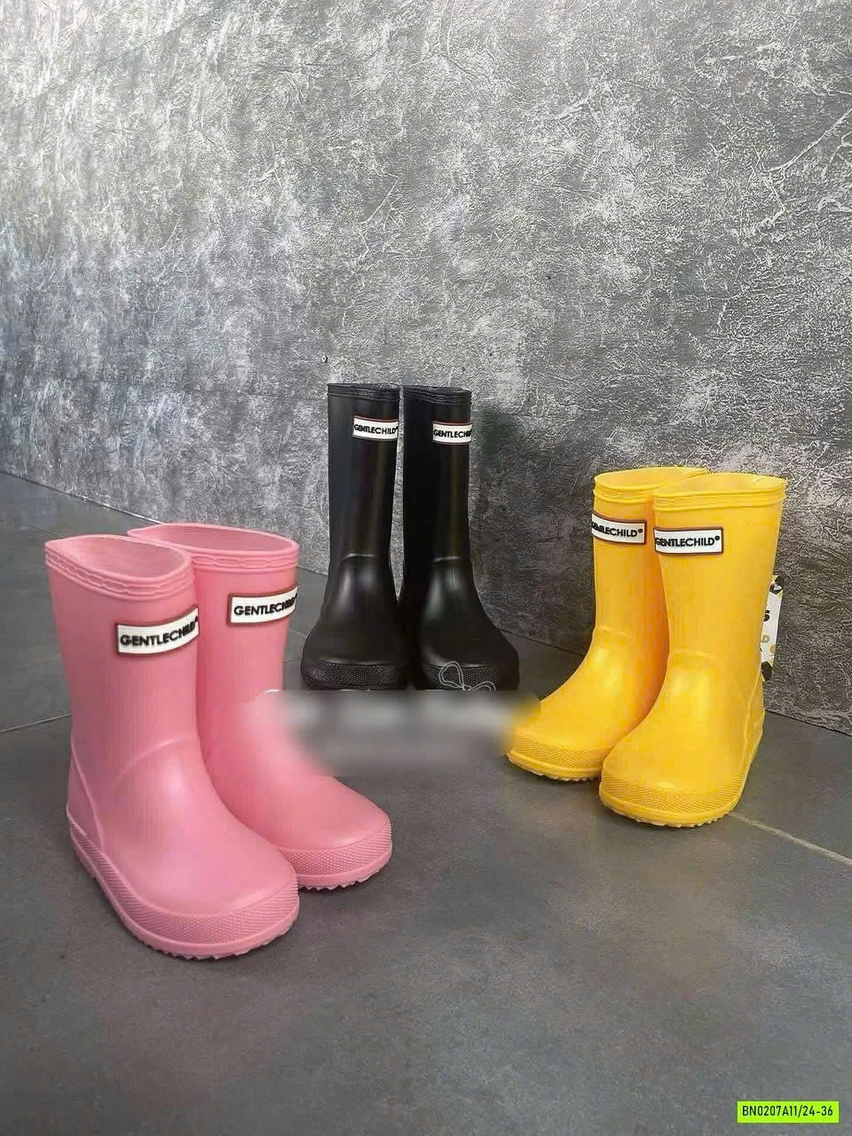 ỦNG ĐI MƯA CHỐNG TRƯỢT