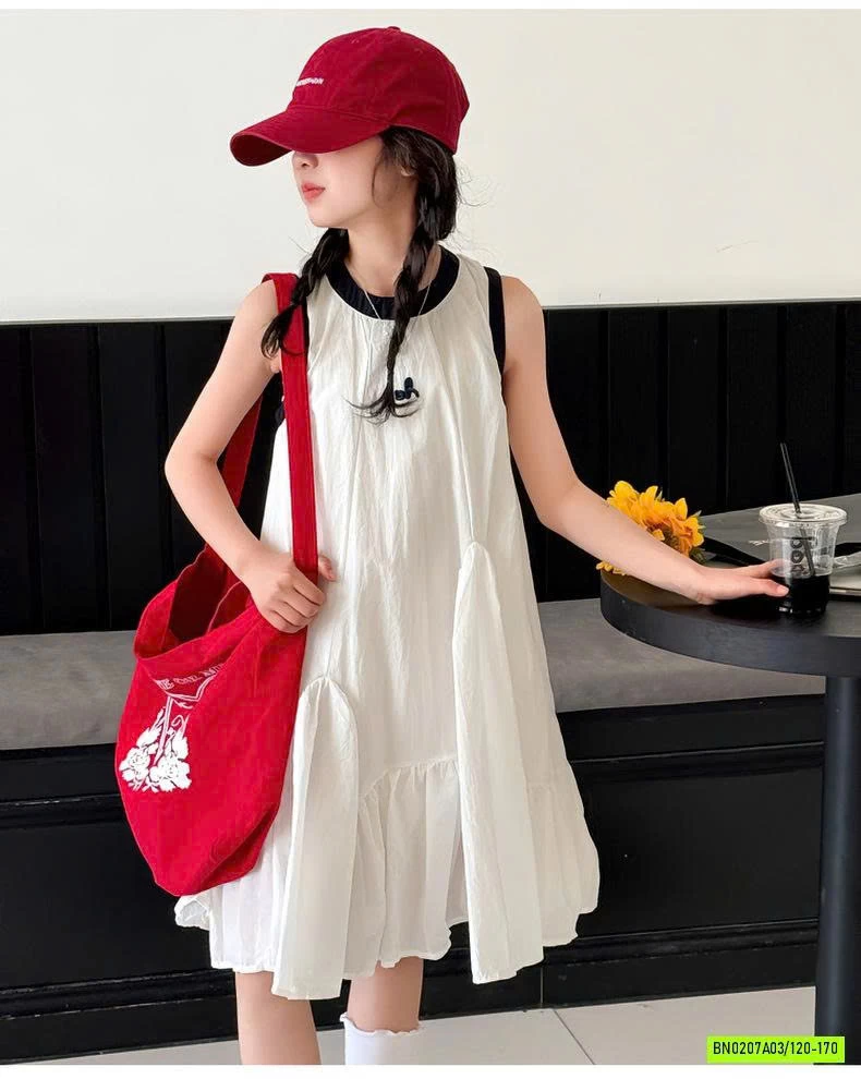 ĐẦM XÒE SÁT NÁCH VIỀN CỔ