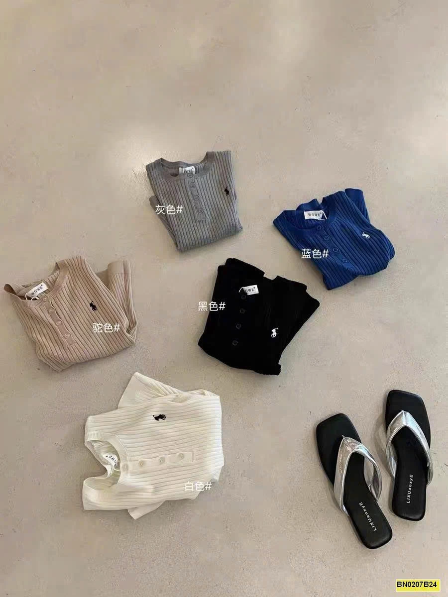 ÁO LEN THÊU NGỰA NHÀ WGWE