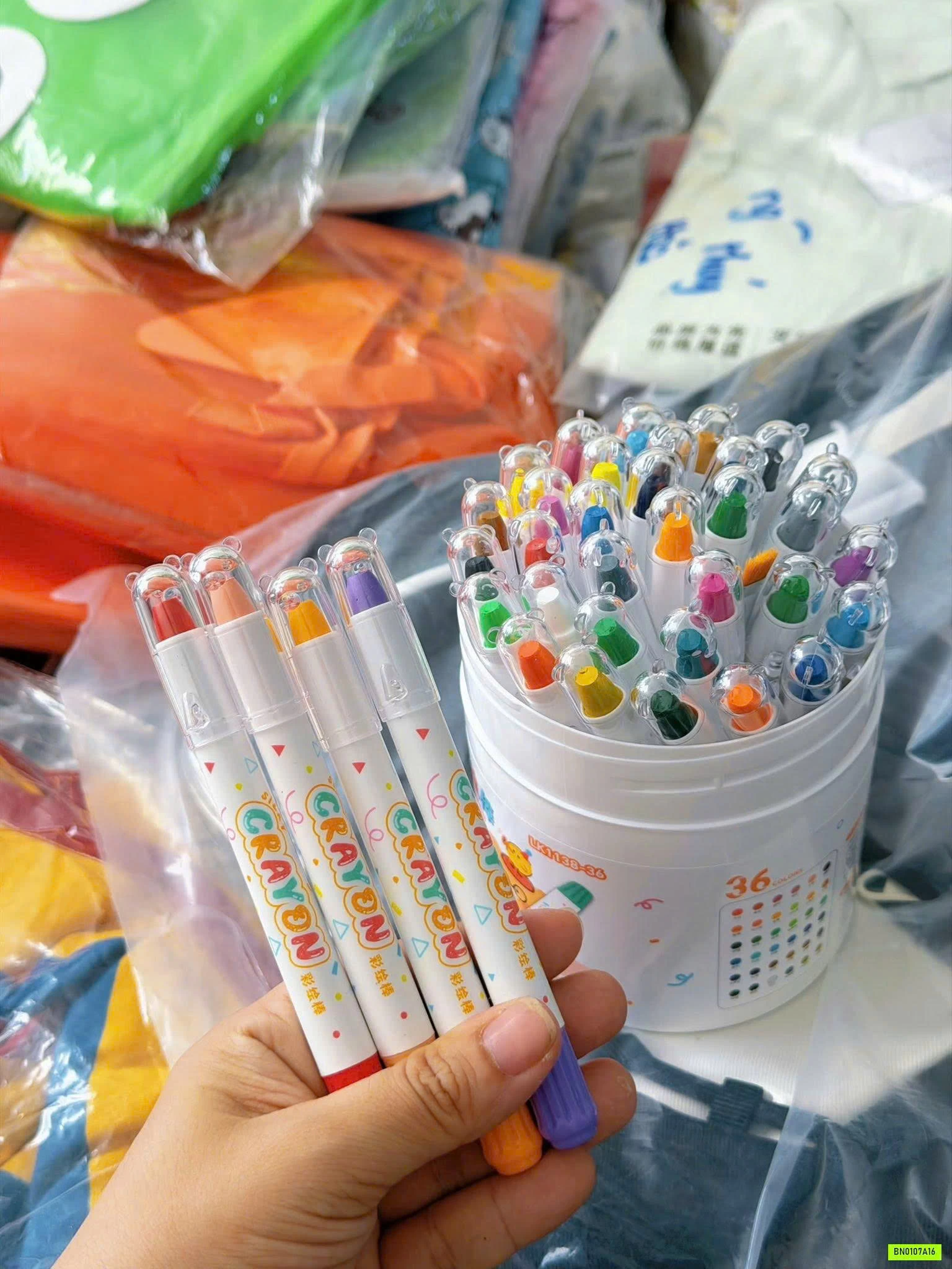 BÚT SÁP DẦU TAN TRONG NƯỚC DELI