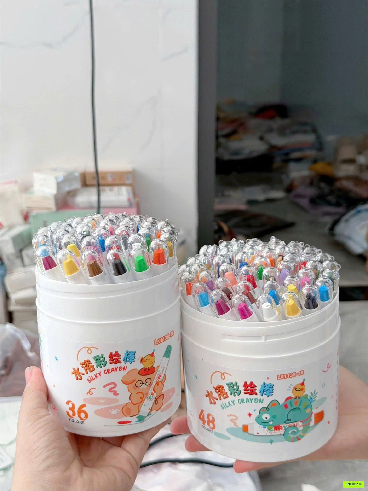 BÚT SÁP DẦU TAN TRONG NƯỚC DELI
