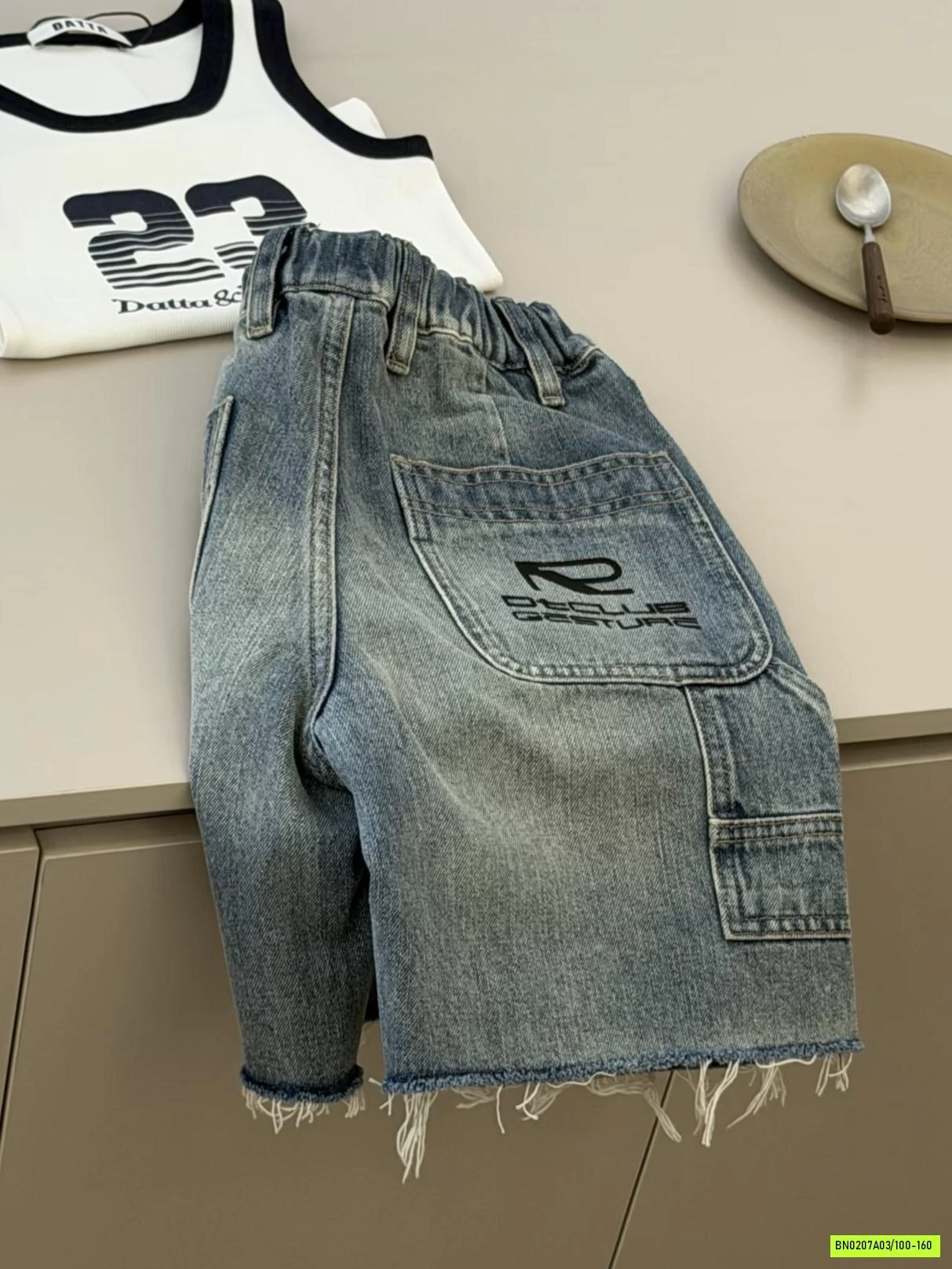 SHORT JEANS TUA GẤU CÁ TÍNH