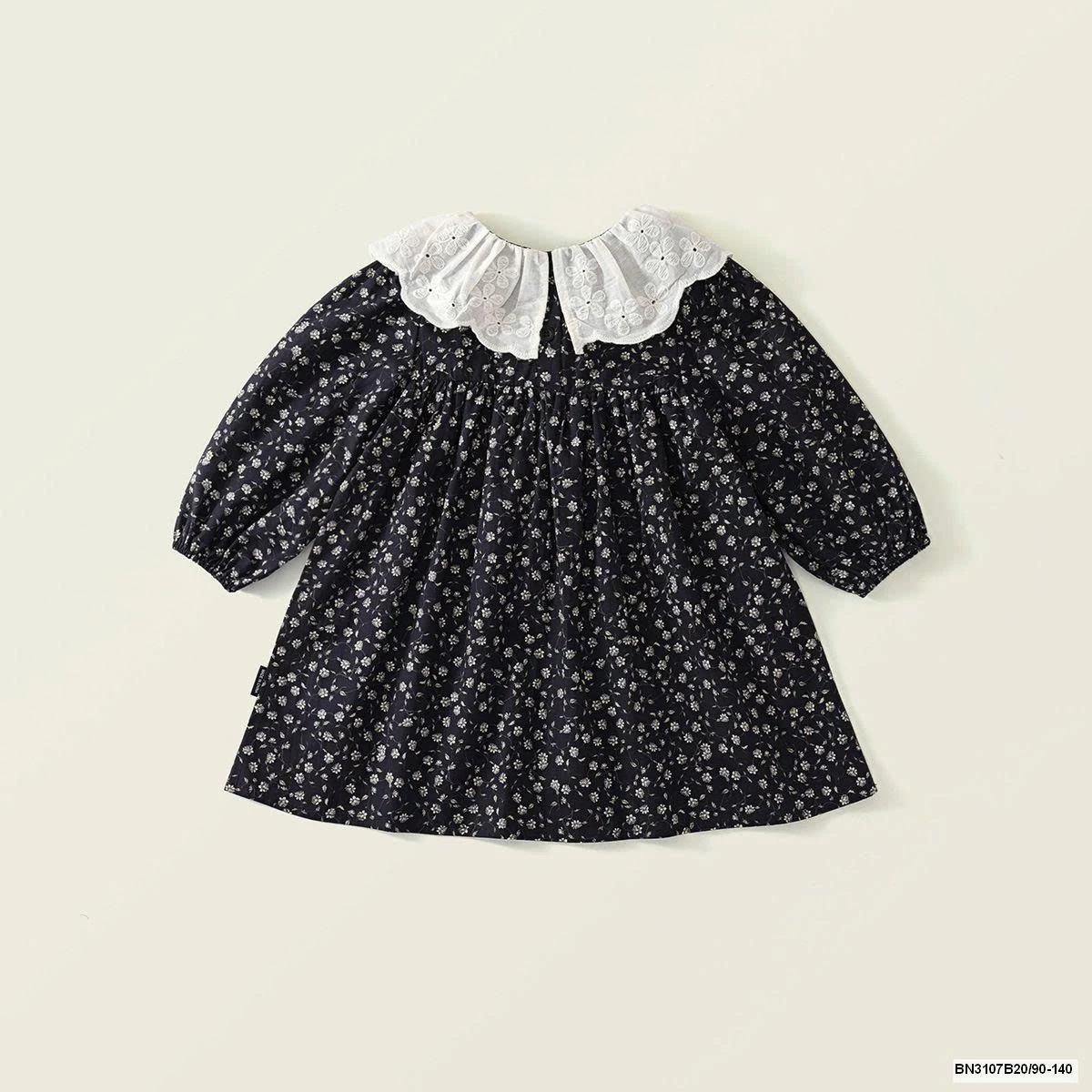 ĐẦM THÔ HOA NHÍ CỔ SEN