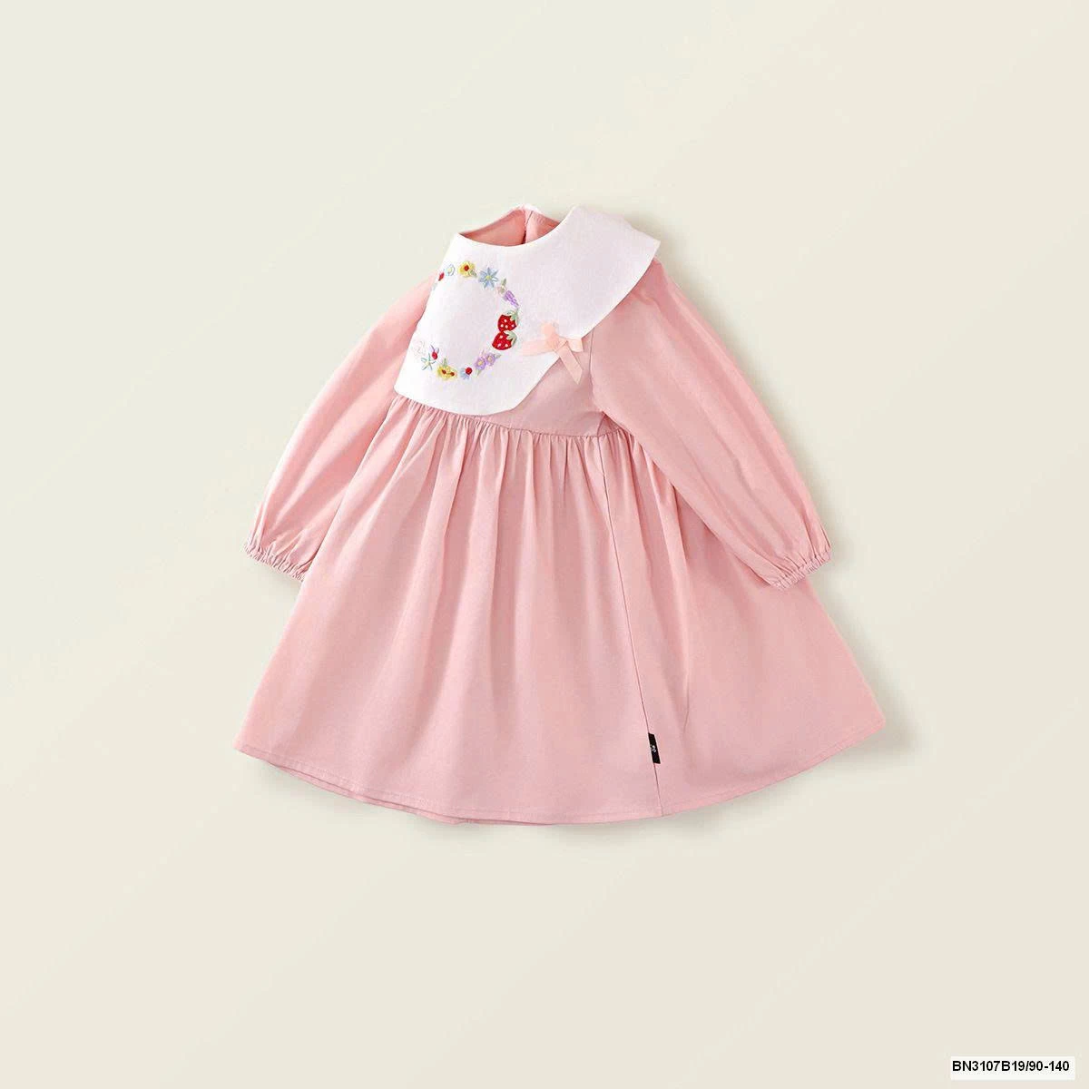 ĐẦM  THÊU HOA NGỰC