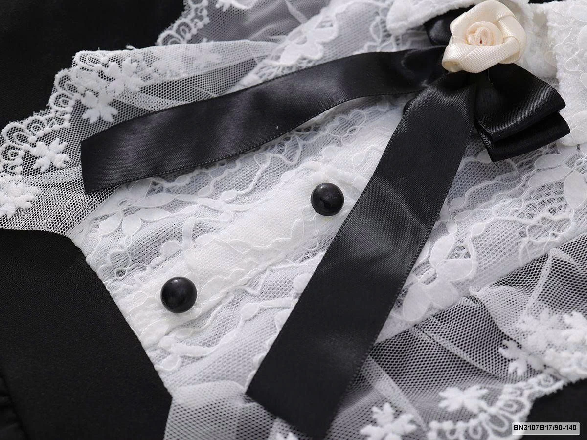 ĐẦM TIỂU THƯ CỔ ĐỨC