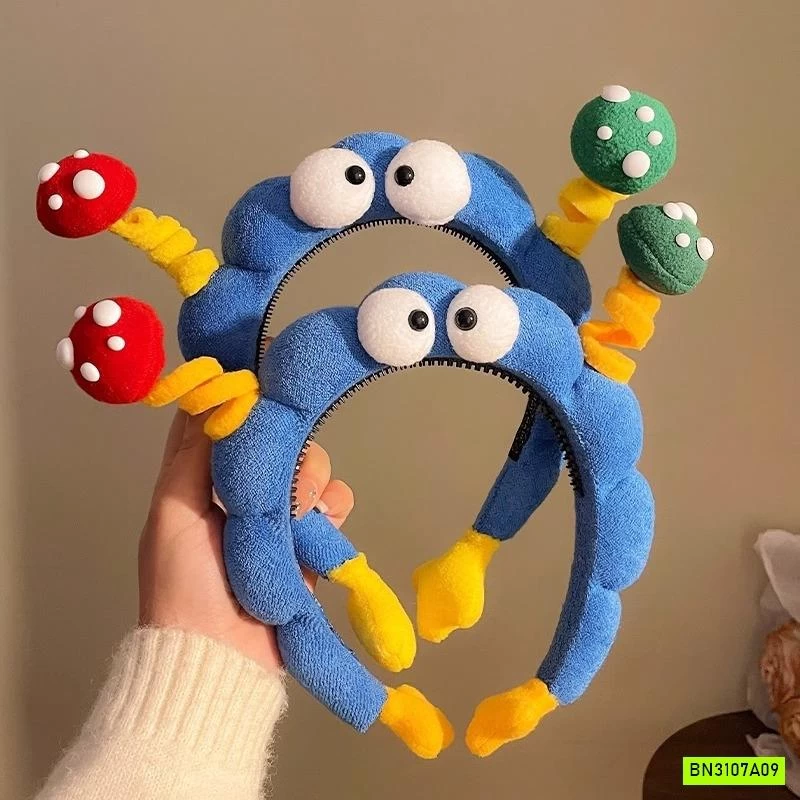 BỜM TÓC MẮT TO KUTE