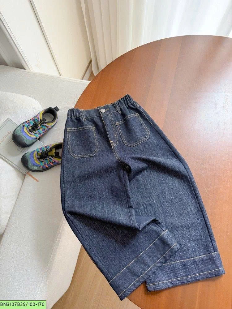 QUẦN JEAN XANH ĐẬM CHỈ NỔI AMBB 26A074