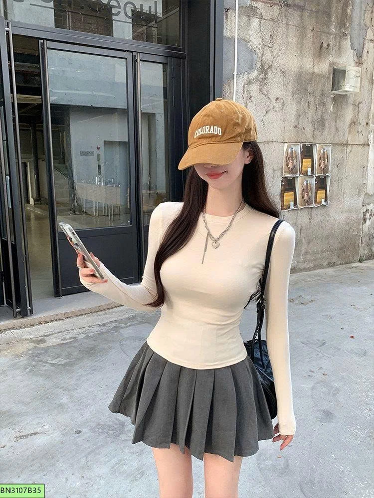 ÁO THUN DÀI TAY MOSSQUEEN