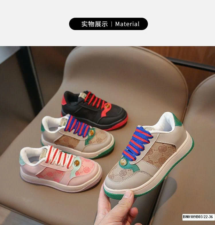 GIÀY THỂ THAO HỌA TIẾT