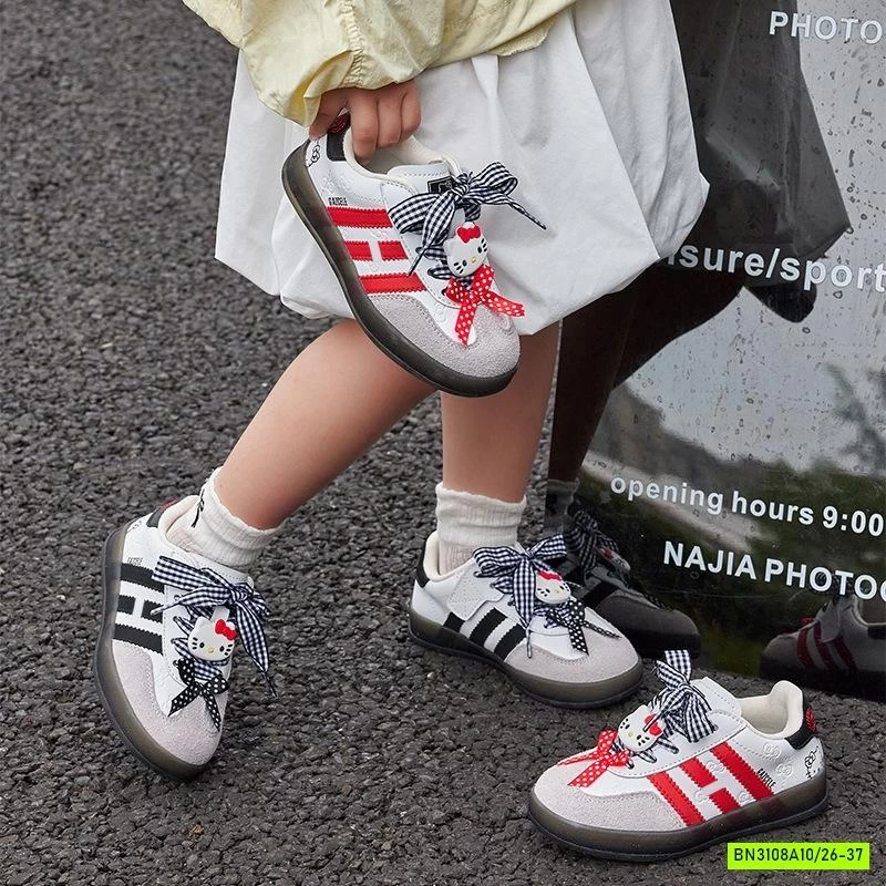 GIÀY THỂ THAO PHỐI SỌC NƠ KITTY