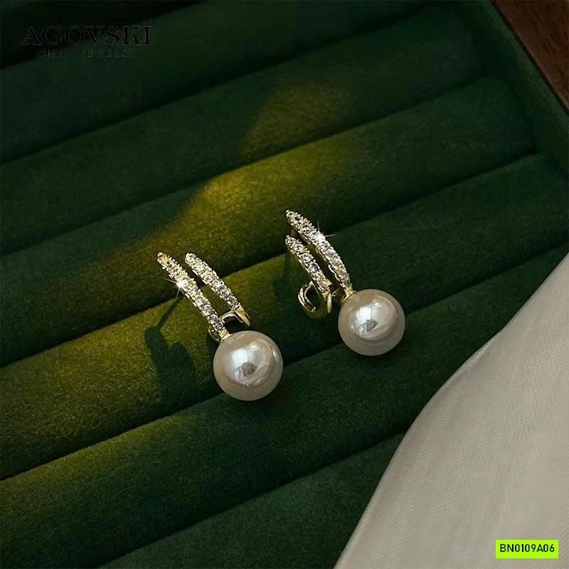 HOA TAI HÃNG AGOVSKI