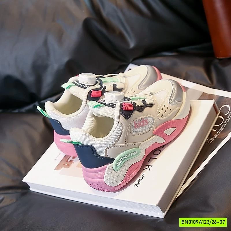 GIÀY THỂ THAO PHỐI MÀU SIÊU NHẸ