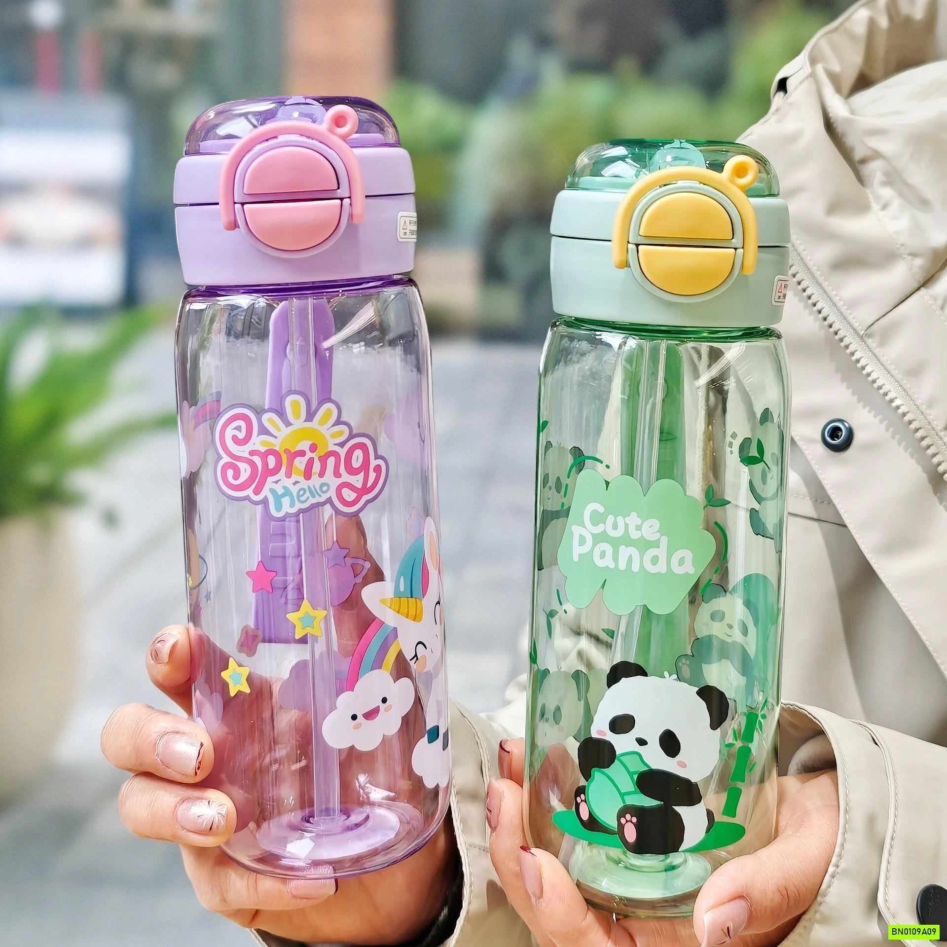 BÌNH NƯỚC IN HÌNH DỄ THƯƠNG CHO BÉ