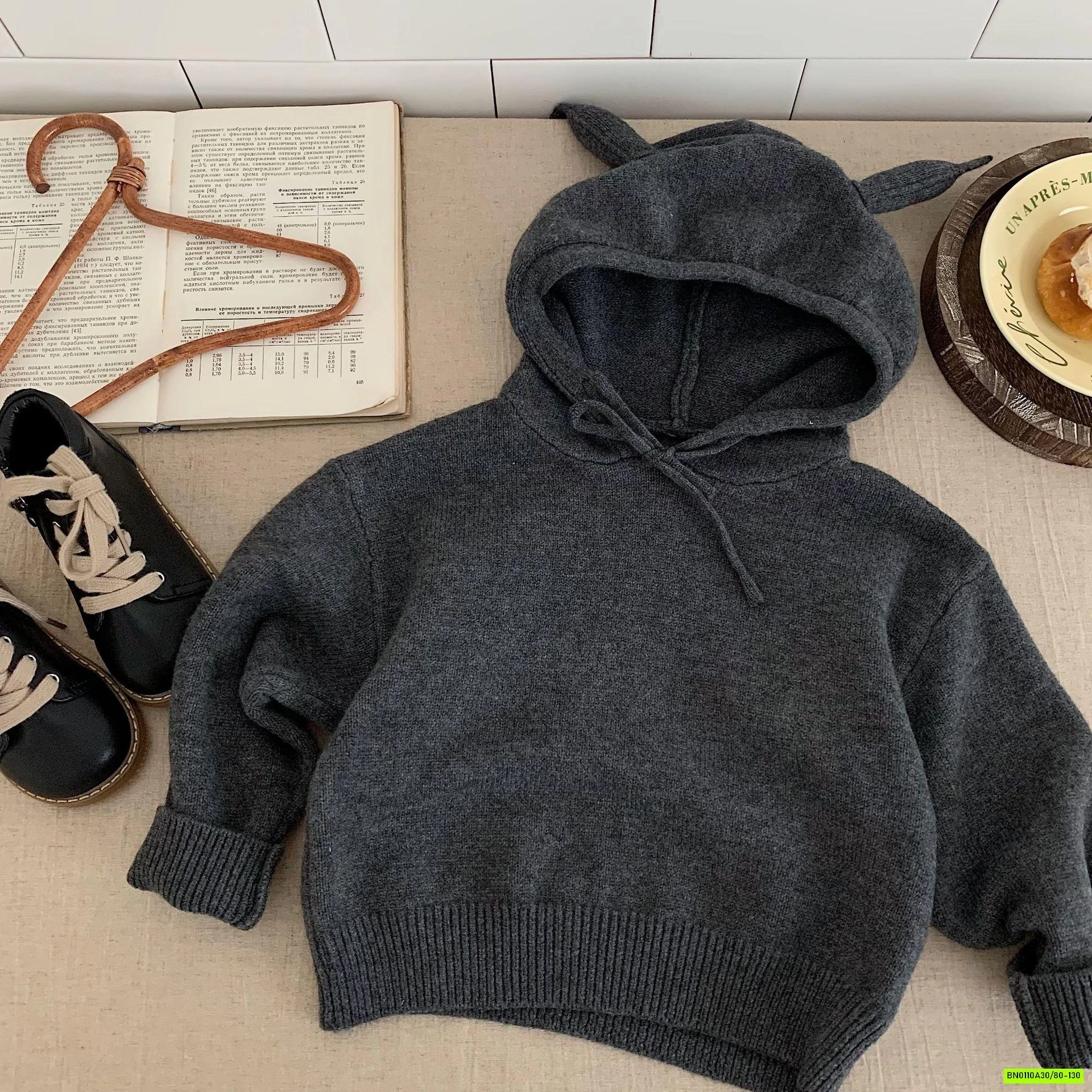 HOODIE LEN TAI NHỌN