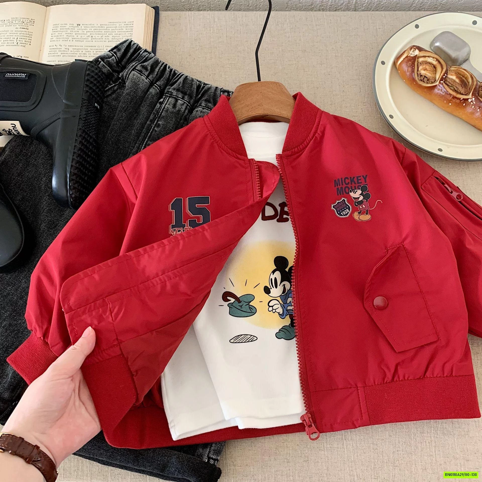 KHOÁC BOMBER ĐỎ MICKEY