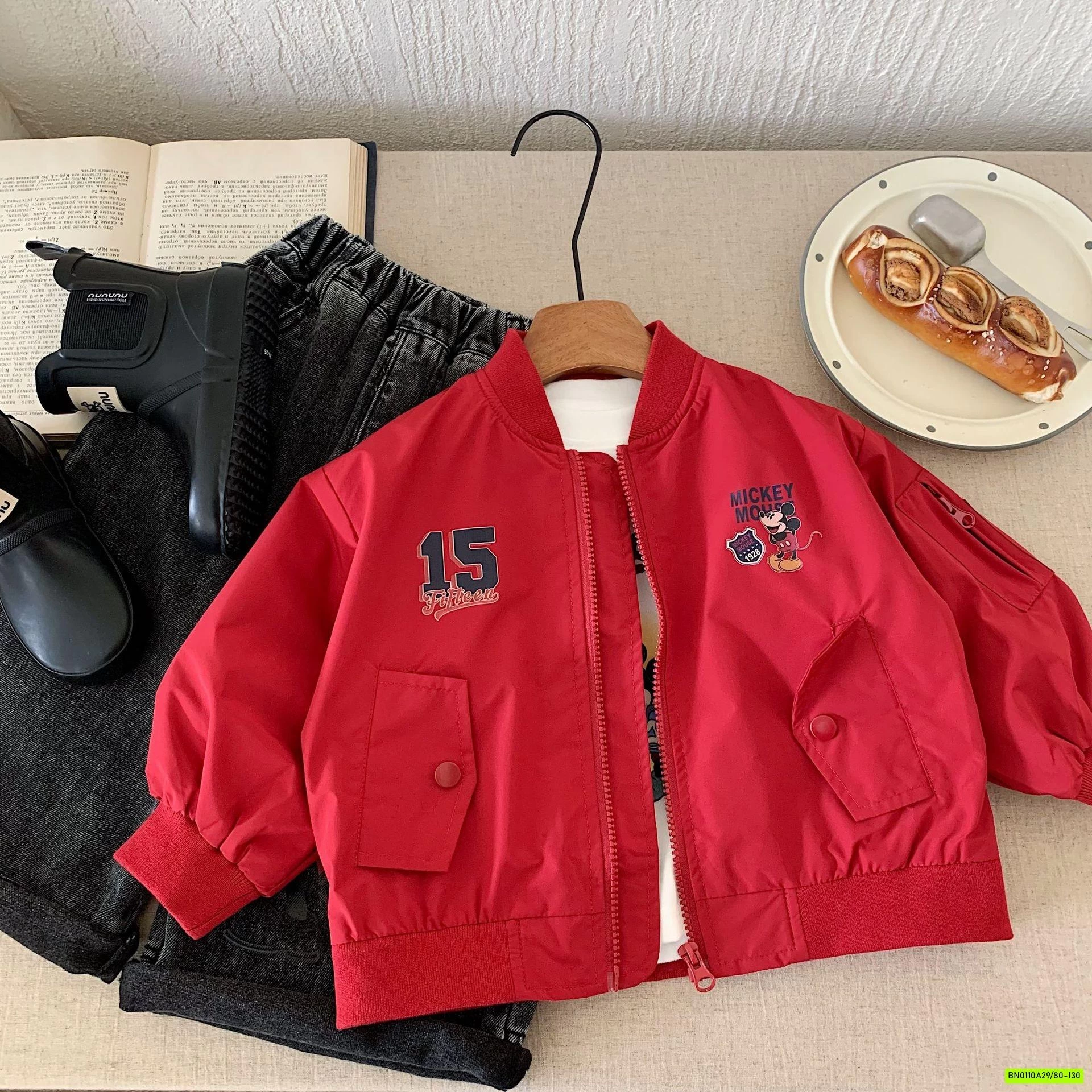 KHOÁC BOMBER ĐỎ MICKEY