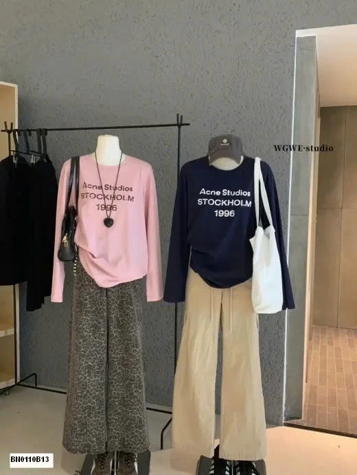 ÁO THUN CHỮ DÁNG RỘNG WGWE