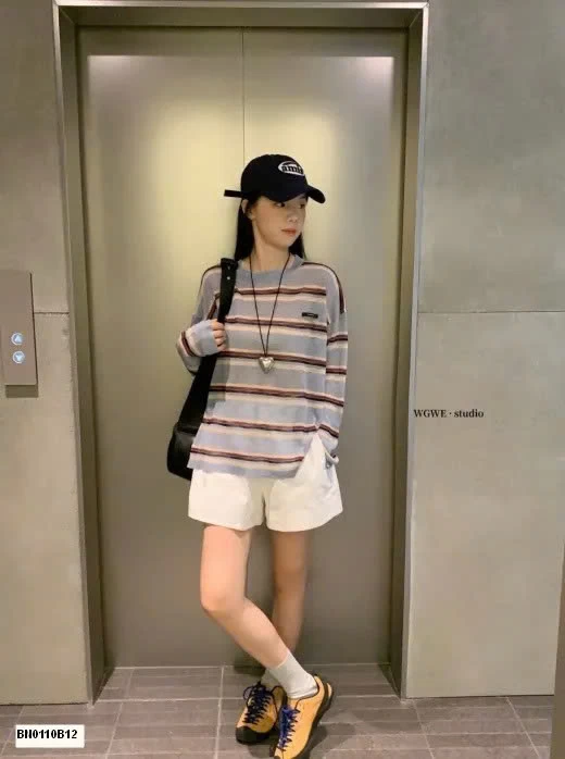 ÁO THUN KẺ DÁNG RỘNG WGWE