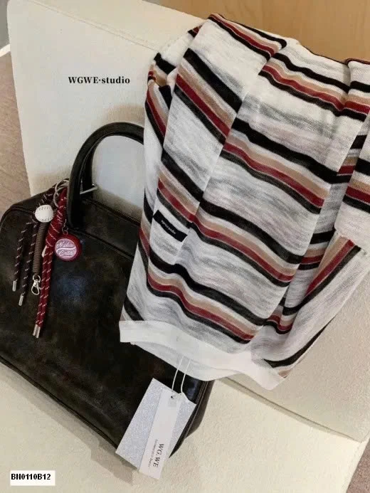 ÁO THUN KẺ DÁNG RỘNG WGWE